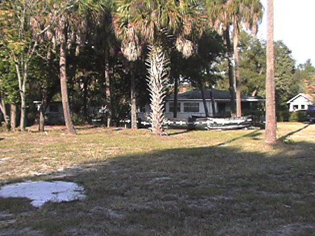 Land preparation on Tom, Helen, and Traci Rinoldo’s Tampa Heights lots.